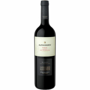 Vino tinto Altocedro Fincas Los Inmigrantes malbec by Karim Mussi. Argentina