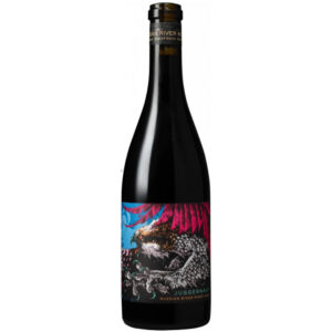 Vino tinto Juggernaut pinot noir. USA